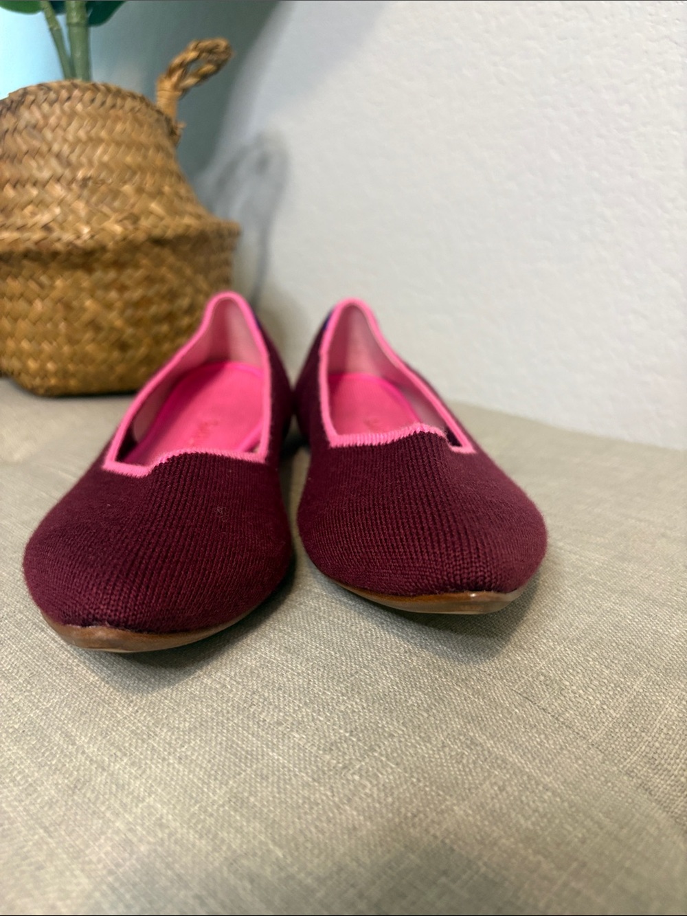 Rothy's Merino Wool Burgundy the pointe size 9 Pointed Knit Flats with Pink Trim - Picture 6 of 8